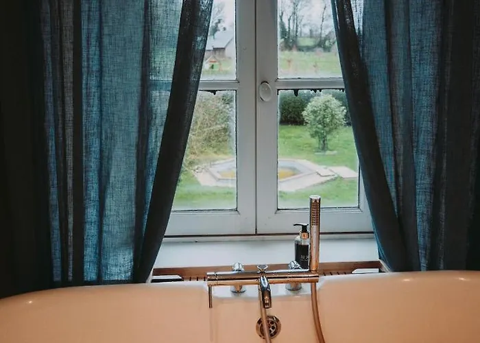 Domaine De La Fauvriere Maison d'hôtes Sainte-Honorine-de-Ducy